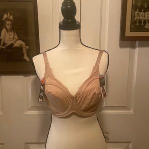 LILYETTE BY BALI NWT Size 36C Minimizer Underwire Bra